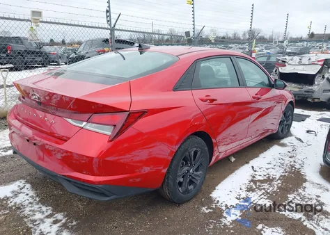 2022 Hyundai Elantra Sel z USA, uszkodzony, nr VIN 5NPLS4AG6NH080831